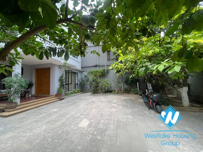 Large garden villa for rent in Ngoc Thuy Long Bien.